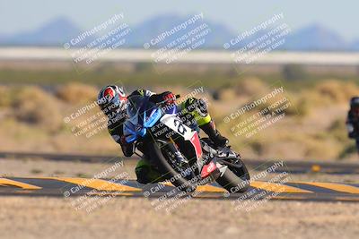 media/Nov-06-2023-Moto Forza (Mon) [[ce023d0744]]/3-Intermediate Group/Session 5 (Turn 4)/